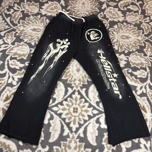 Men’s Hellstar Flare Sweatpants Size Large